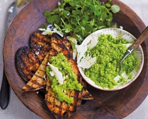 Crushed peas with mint