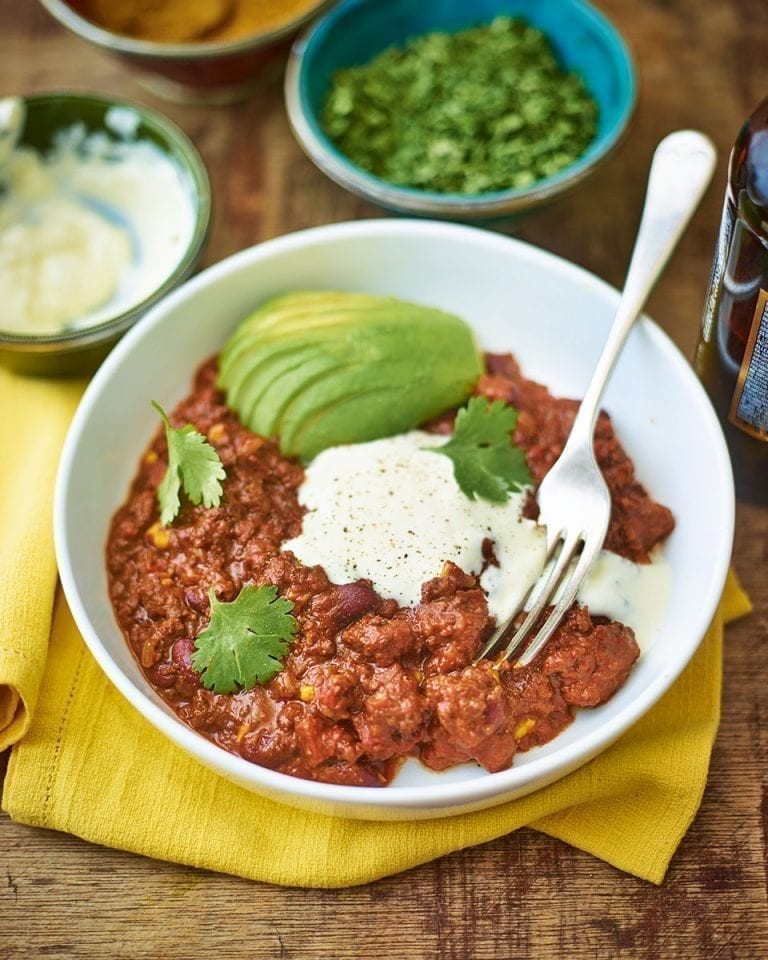 Beef chilli with dark chocolate