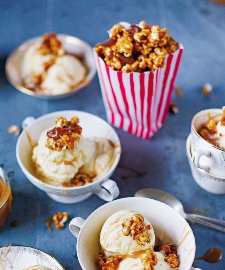 Caramel popcorn with nuts