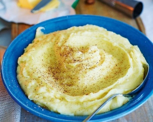 Creamy mashed potato with nutmeg