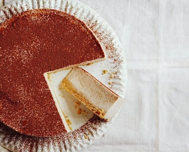 Individual no-bake cheesecakes