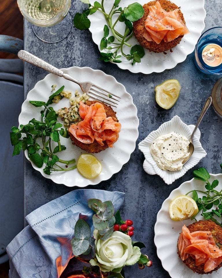 Lemon risotto cakes with smoked salmon and horseradish cream