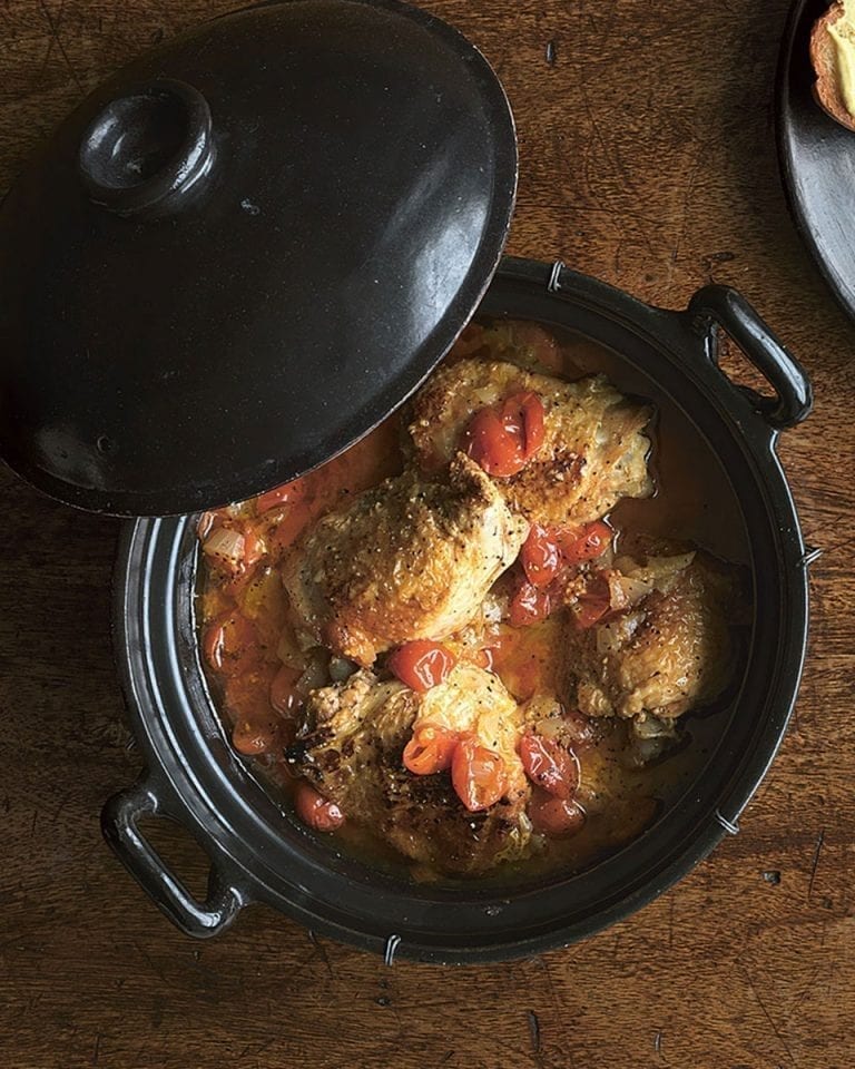 Slow cooker chicken cacciatore