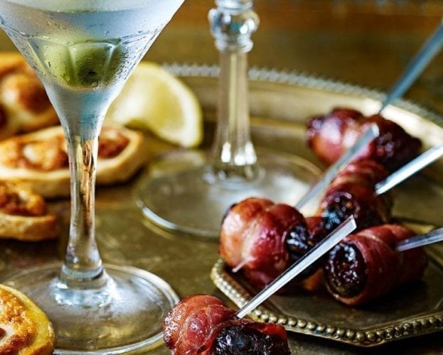 Drunk spanish devils on horseback