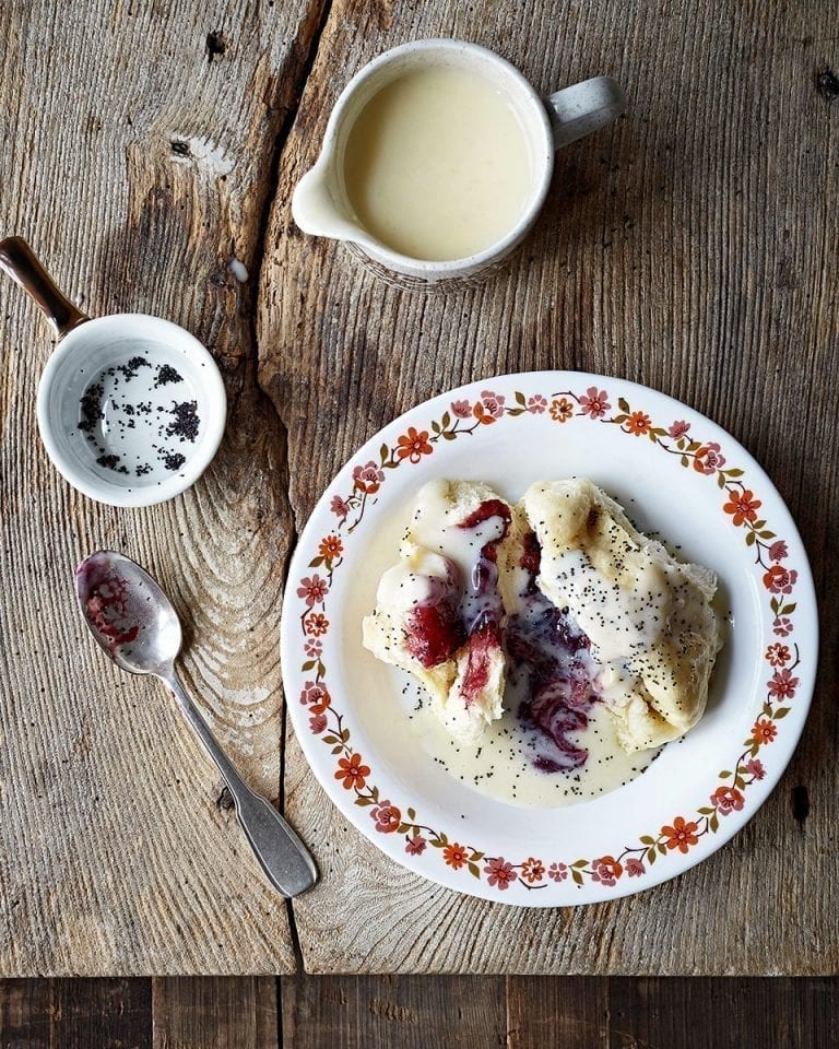 Jam-filled Germknödel