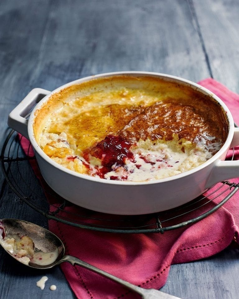 Vanilla and nutmeg baked rice pudding