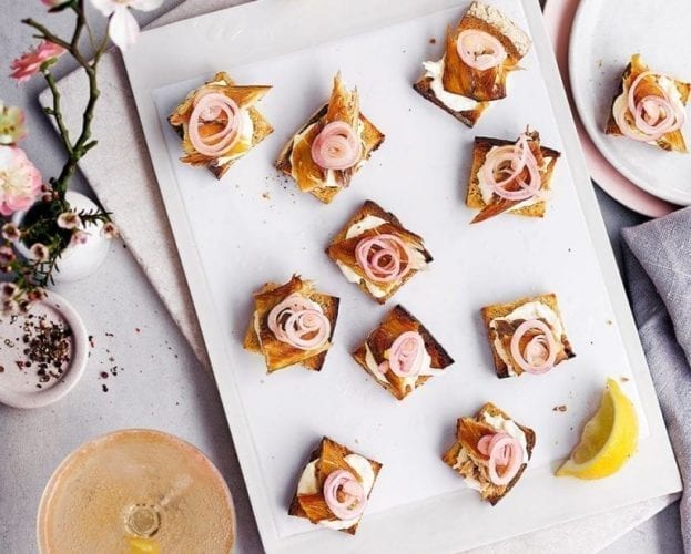 Smoked salmon latkes with Scandinavian horseradish cream