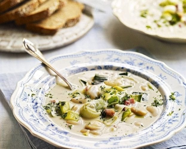 Guinea fowl mulligatawny soup
