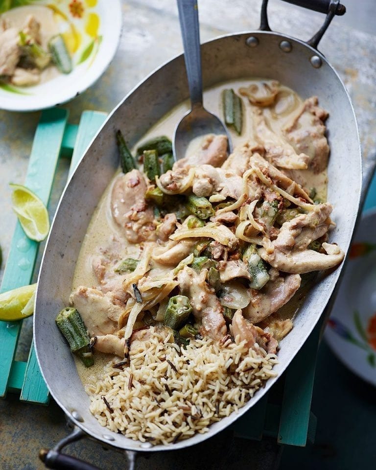 Brazilian coconut chicken curry