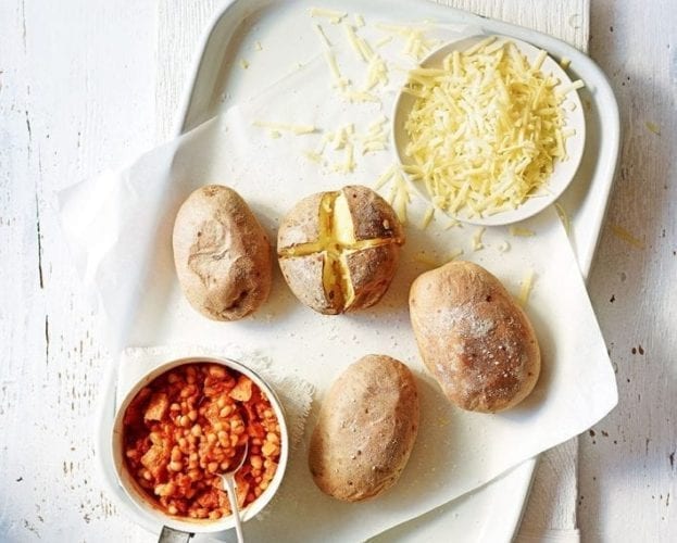 Easy jacket potato with beans