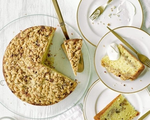 US-style pecan crumbcake
