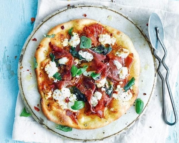 Quick parma ham and goat's cheese pizzas