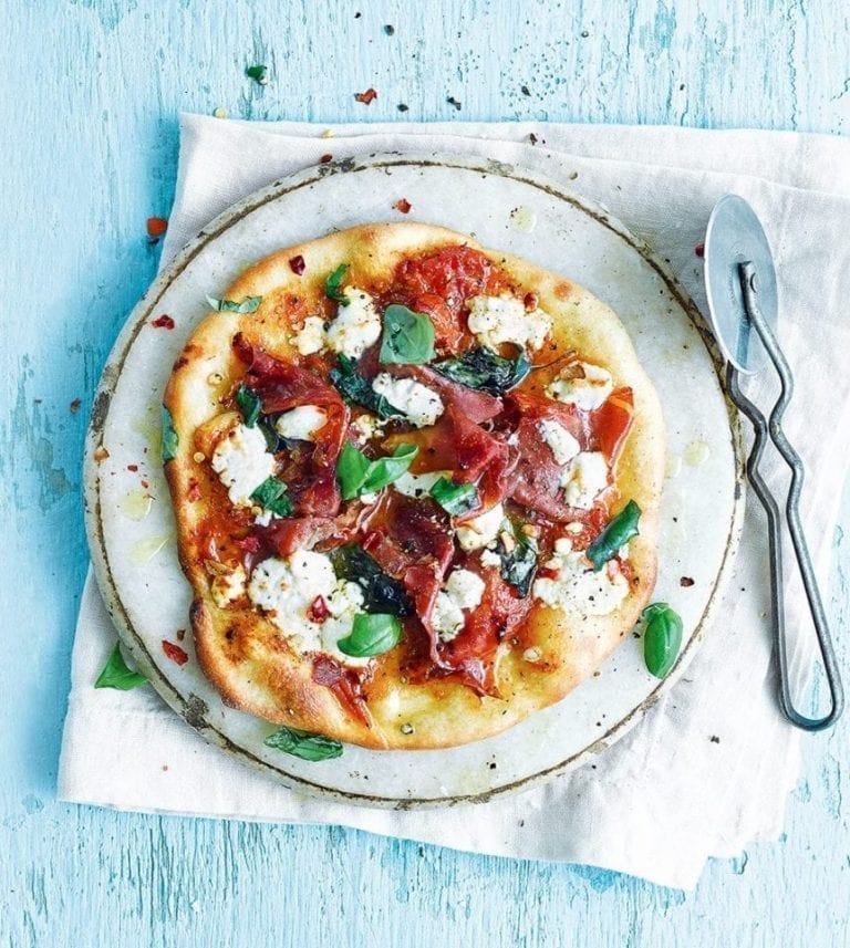 Quick parma ham and goat’s cheese pizzas