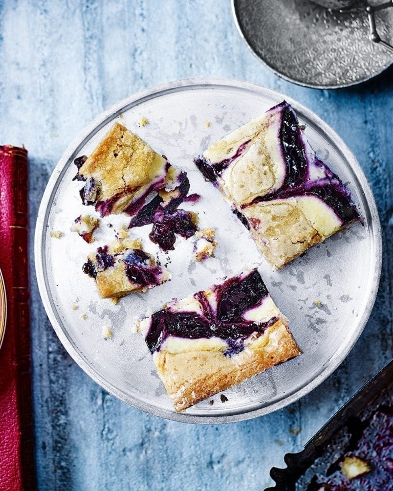 Blueberry cheesecake blondies