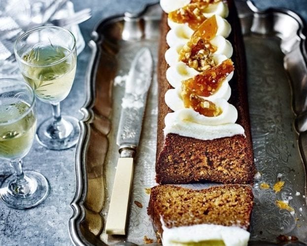 Salted honey cake with hazelnut brittle