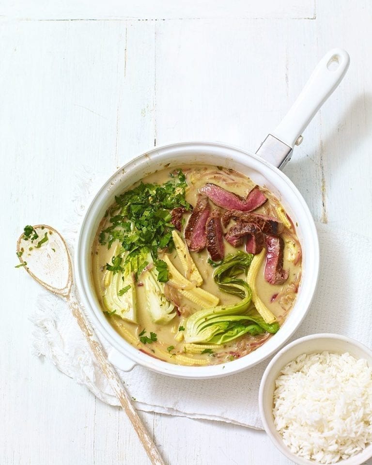 Thai green beef and veg curry