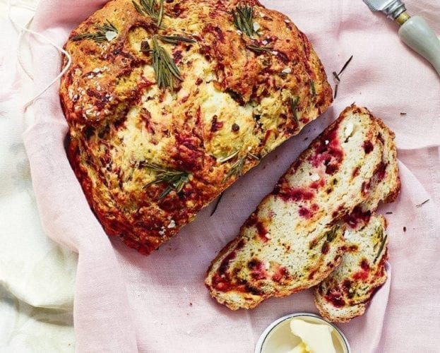 Baked beetroot with horseradish mash