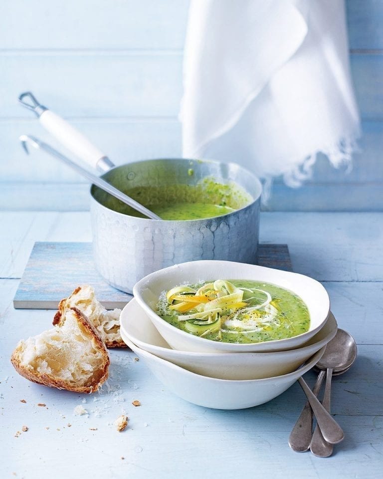 Pea, courgette and parmesan cheese soup