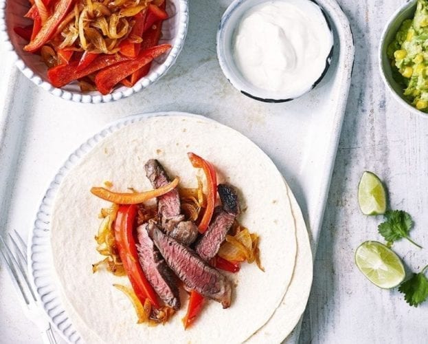 Lemon chilli chicken fajitas