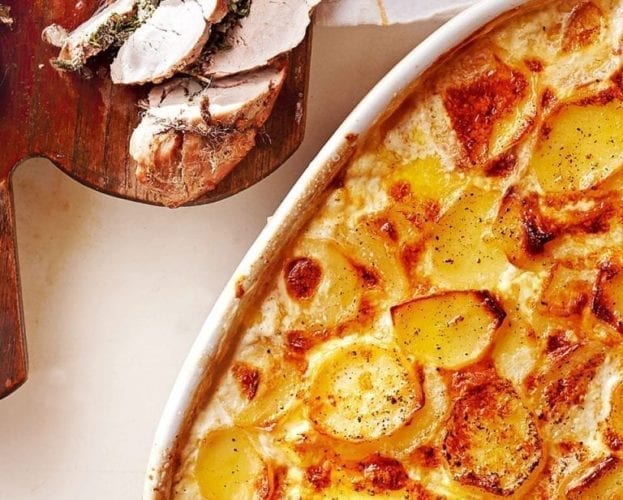 Potatoes with thyme and garlic