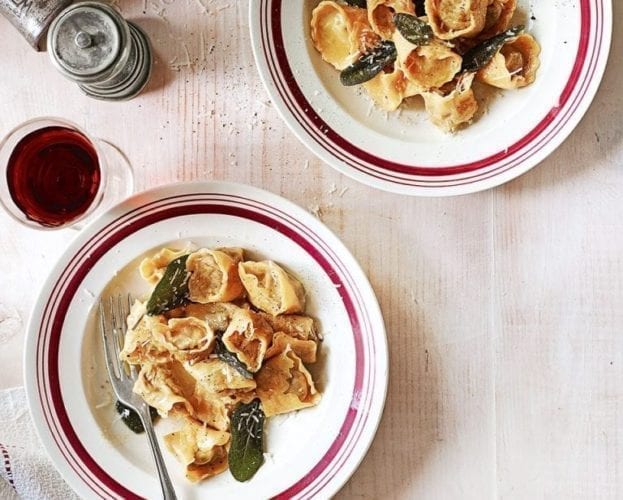 Tortellini with lemon and courgette