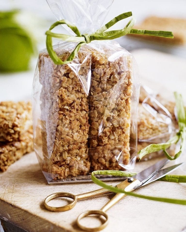 Easy ginger flapjack bars