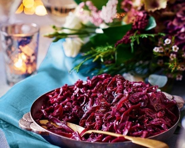 Freezable Riesling-braised red cabbage