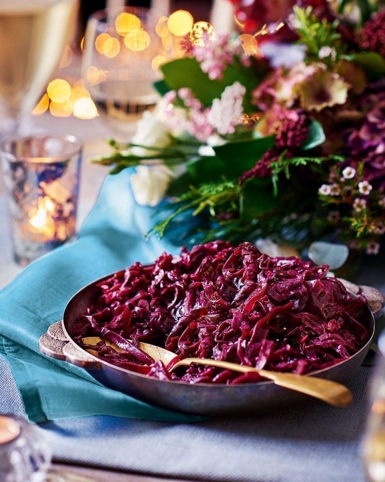 Red cabbage in pomegranate juice