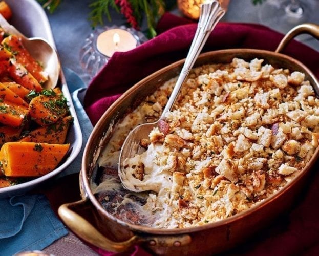 Spiced parsnip purée with golden crumbs