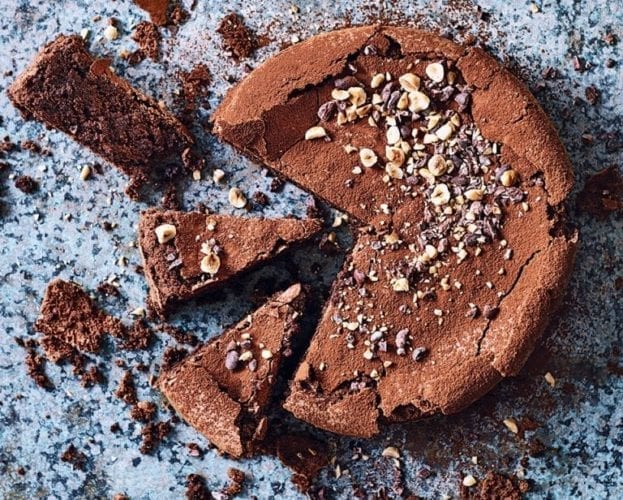 Flourless chocolate and hazelnut cake