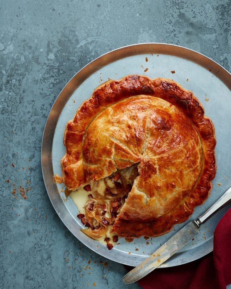 Vacherin pithivier with caramelised onions and bacon