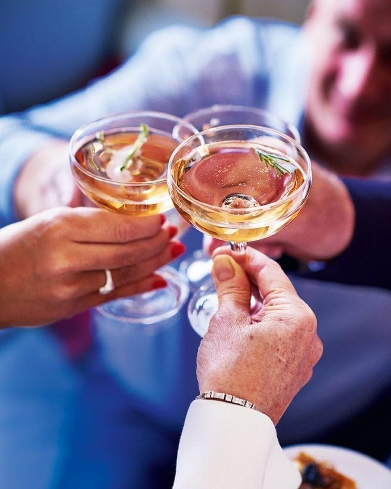 Orchard spritz cocktail