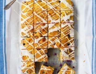 Blueberry and lemon cake squares