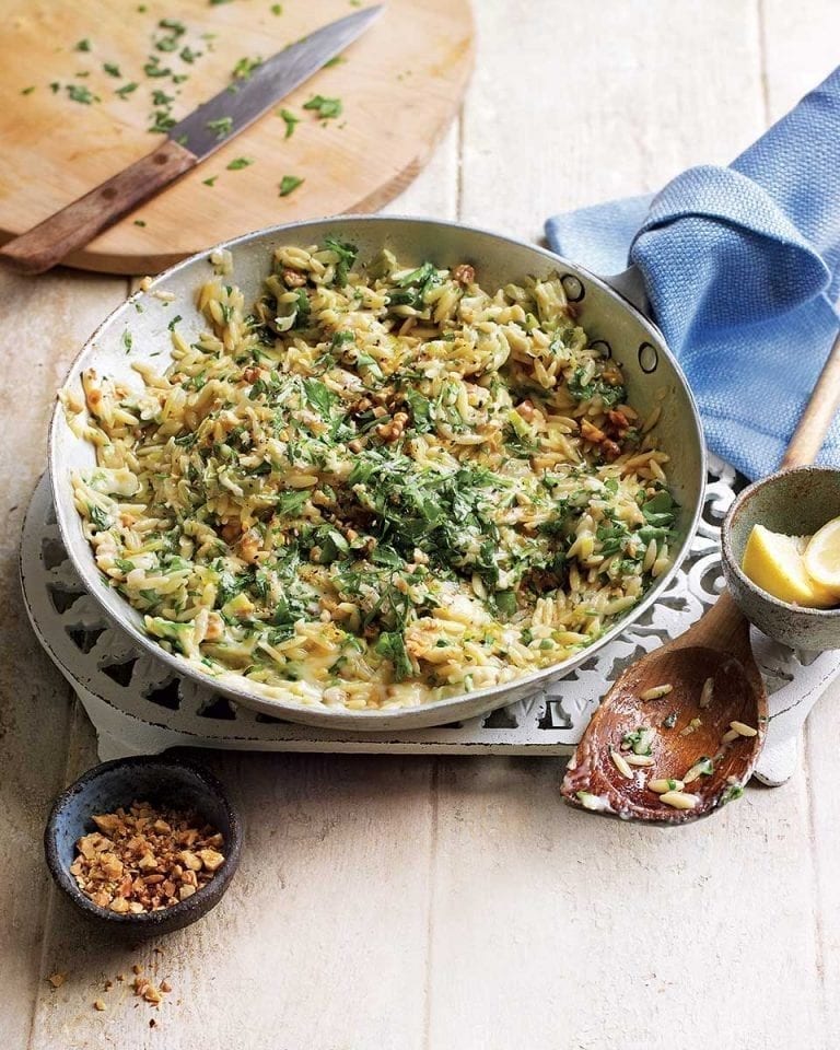 Gorgonzola, leek and walnut orzotto