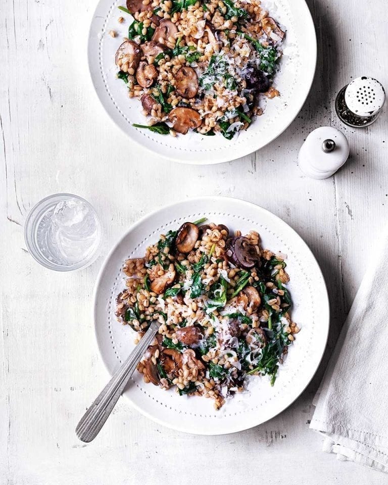 Mushroom and spinach pearl barley risotto