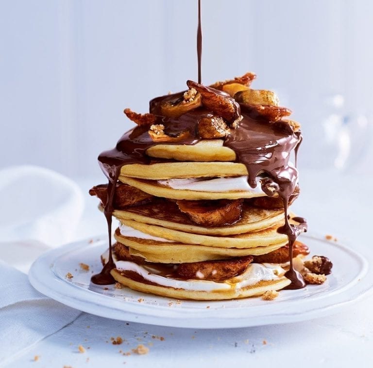 Pancakes with caramelised banana and homemade Nutella-style sauce