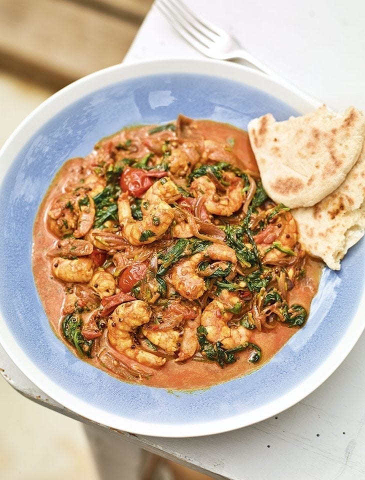 Lisa Faulkner’s sunshine prawn curry with feta flatbreads