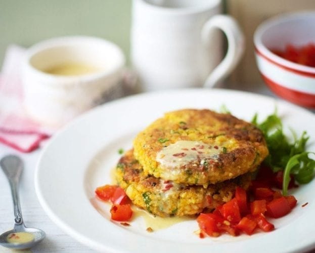 Sweetcorn fritters with sweet chilli sauce