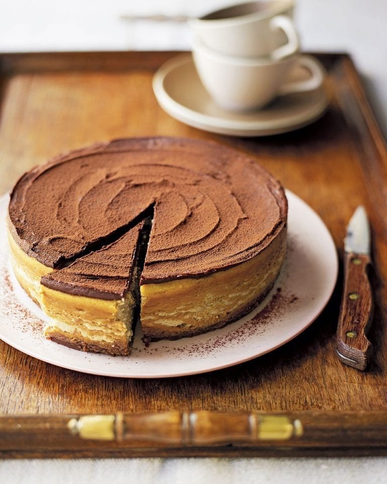 Chocolate coffee baked cheesecake