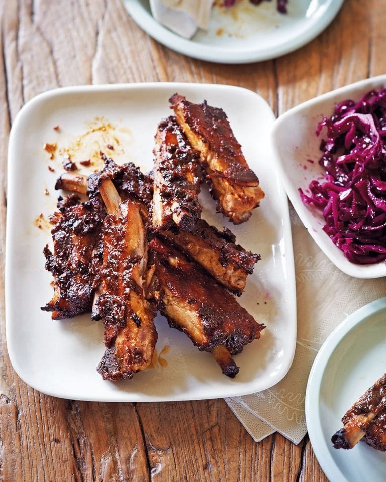 Braised sticky pork ribs