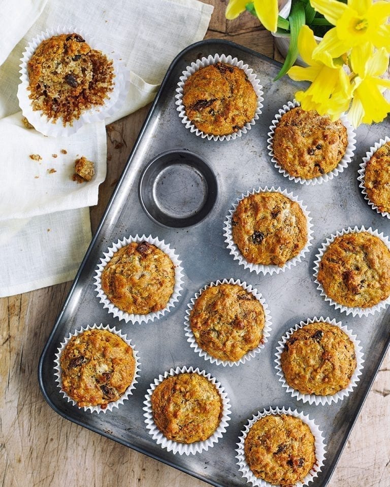 Banana, raisin and honey muffins