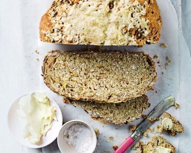 Spotted dog (Irish soda bread with sultanas)