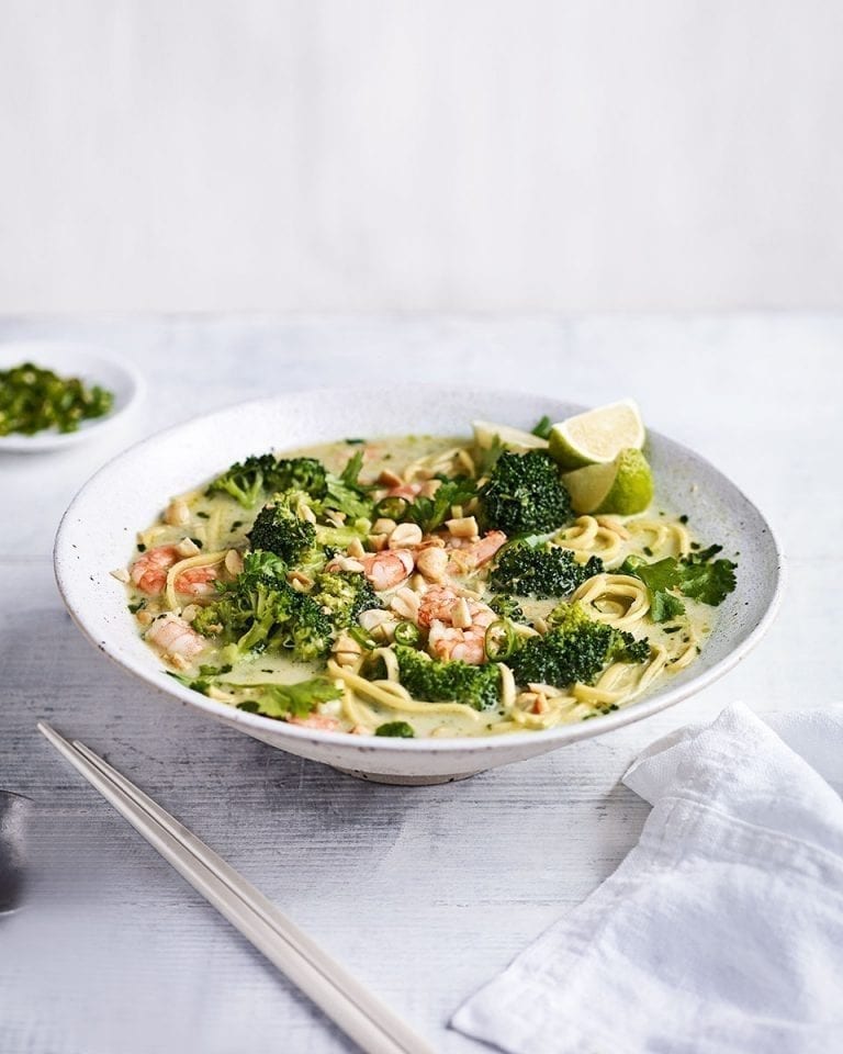 Thai-style prawn and noodle soup with broccoli