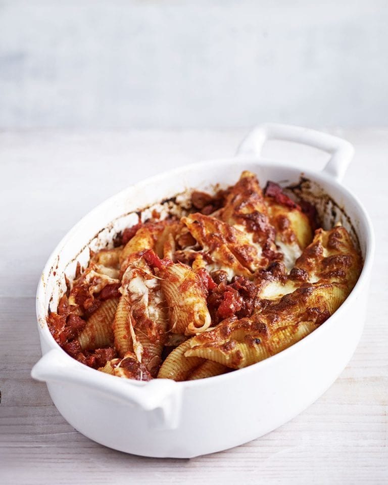 Spicy tomato and chorizo pasta bake