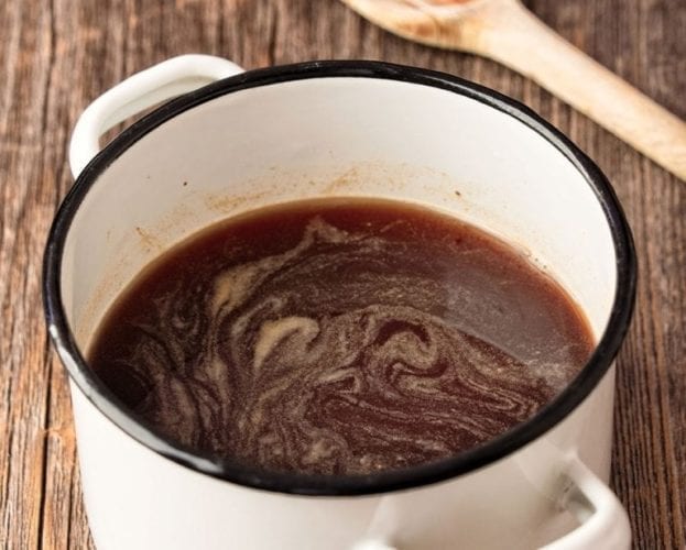 Homemade chicken stock