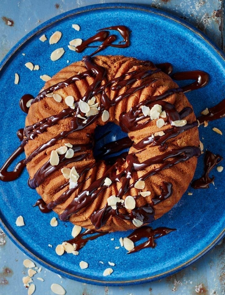 Secret-ingredient chocolate bundt cake