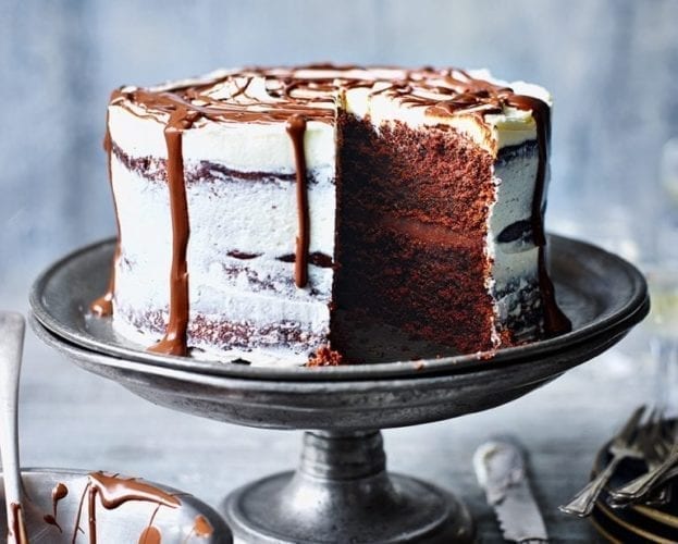 Chocolate soured cream cake