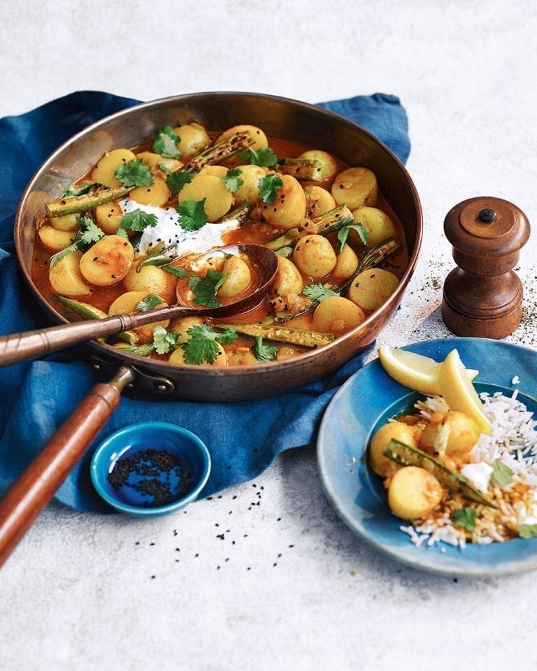 Okra and potato curry recipe delicious. magazine