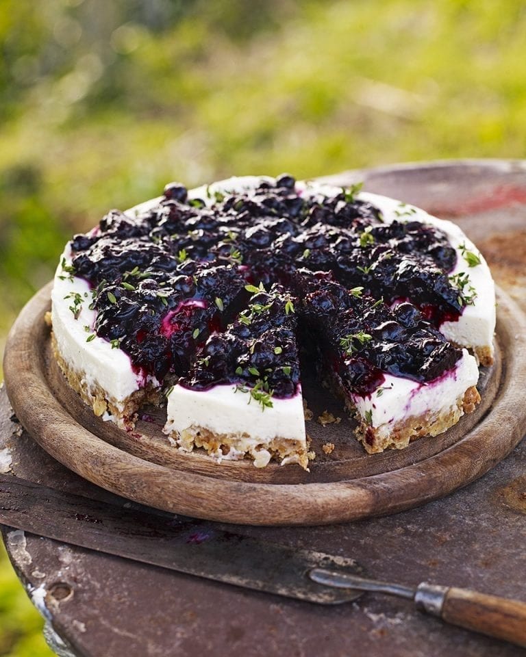 Blackcurrant, thyme and goat’s cheese cake