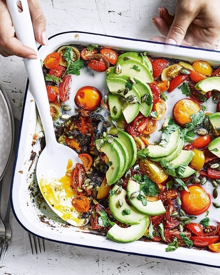 Refried beans baked with green rice and eggs recipe delicious. magazine